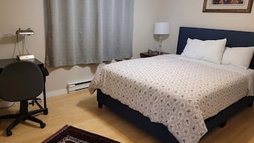 2 bedrooms, desk, iron/ironing board, travel crib