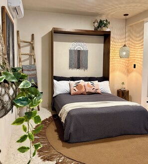 2 habitaciones, camas con efecto memoria y escritorio