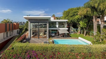 Una piscina riscaldata