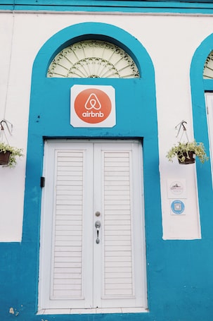 Exterior detail. Cozy Apartment in town - City Dreams Guayama - Great Location