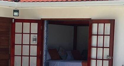 Hidden Treasure, Ocean View Villa w/ private pool.