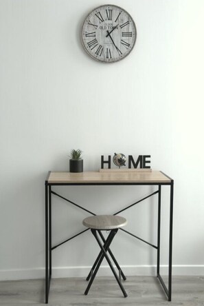 Studio Deluxe, 1 giường đôi, tủ lạnh & lò vi sóng | Trang bị nội thất với thiết kế riêng biệt 