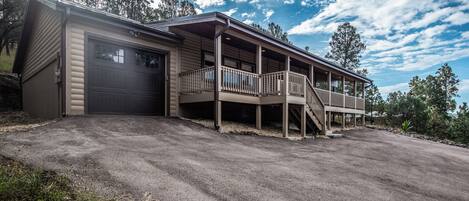 Studio (2 Bedrooms) | Exterior