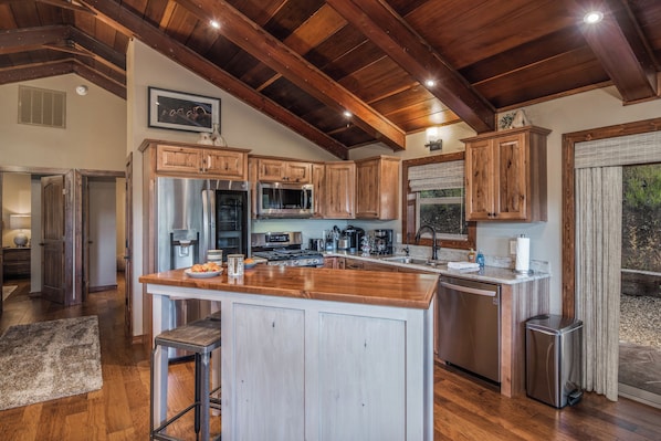 Estudio (2 Bedrooms) | Servicio de la propiedad