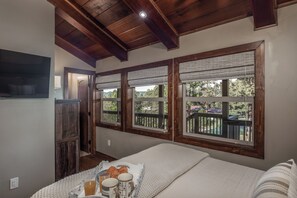 Studio (2 Bedrooms) | Property amenity