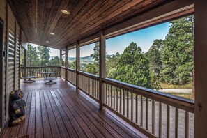 Studio (2 Bedrooms) | Property amenity