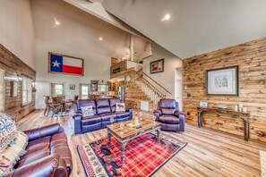 Studio (4 Bedrooms) | Property amenity