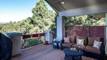 House (3 Bedrooms) | Property amenity