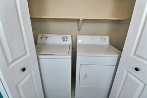 Interior - Cricker's Corner Vacation Home - North Rustico (North Rustico)