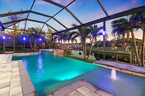 Infinity-Pool, beheizter Pool