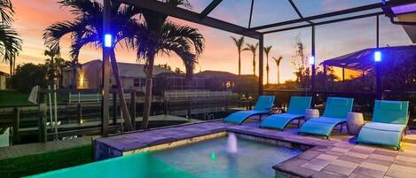 Piscine à débordement, piscine chauffée