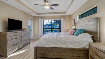 4 slaapkamers, een strijkplank/strijkijzer, reisbedje, wifi