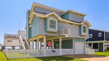 House (3 Bedrooms) | Property amenity