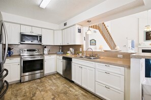 House (3 Bedrooms) | Property amenity - Pelican Path by Ryson Vacation Rentals (Galveston)