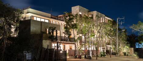 Façade de lâhĂ©bergement