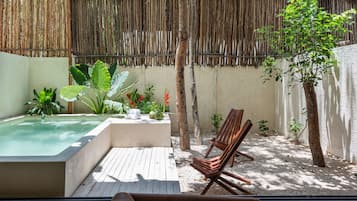 Superior Apartment, Private Pool, Courtyard View | Terrace/patio