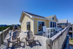 Outdoor dining - Semi Oceanfront, Beach Access, Private Pool, Hot Tub, Game Room, & Dog Friendly (Avon)