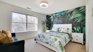 4 bedrooms, desk, iron/ironing board, free WiFi
