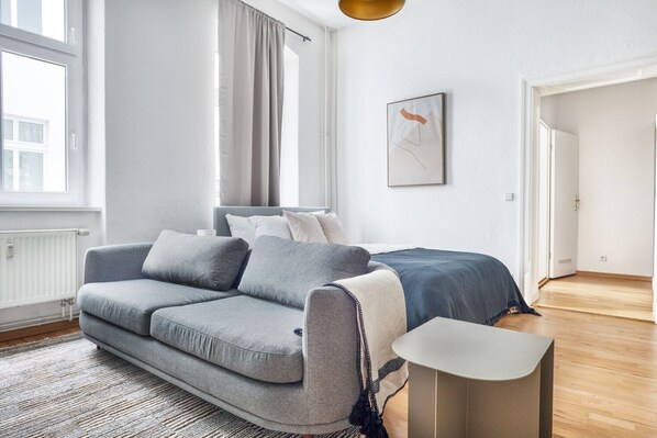 مكواة/لوح كي وواي فاي وملاءات أسرّة