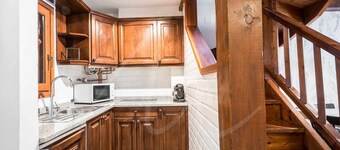 Tanau 1700 by SeaMount Rentals