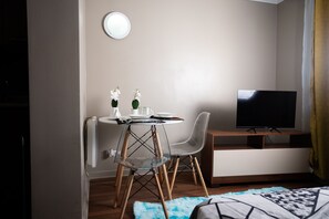 1 bedroom, WiFi - refreshing and relaxing apartment, 5min from the downtown metro (Santiago)