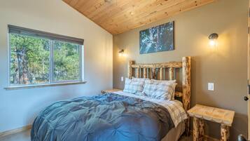 2 bedrooms, in-room safe, free WiFi, bed sheets