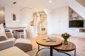 Uklassifisert bilde, 2 av 19, knapp