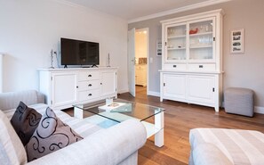 Unclassified image, 2 of 26, button - Günzburg Nr. 3 - Ferienwohnung im Landhausstil mit 2 Zimmern auf ca. 60 m², für Max. 4 Personen (Sylt)