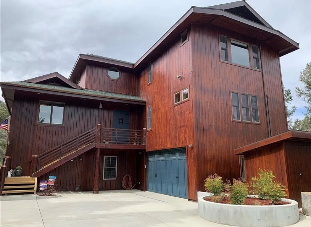 PRIVATE, RELAXING, SPACIOUS CABIN FEEL GETAWAY