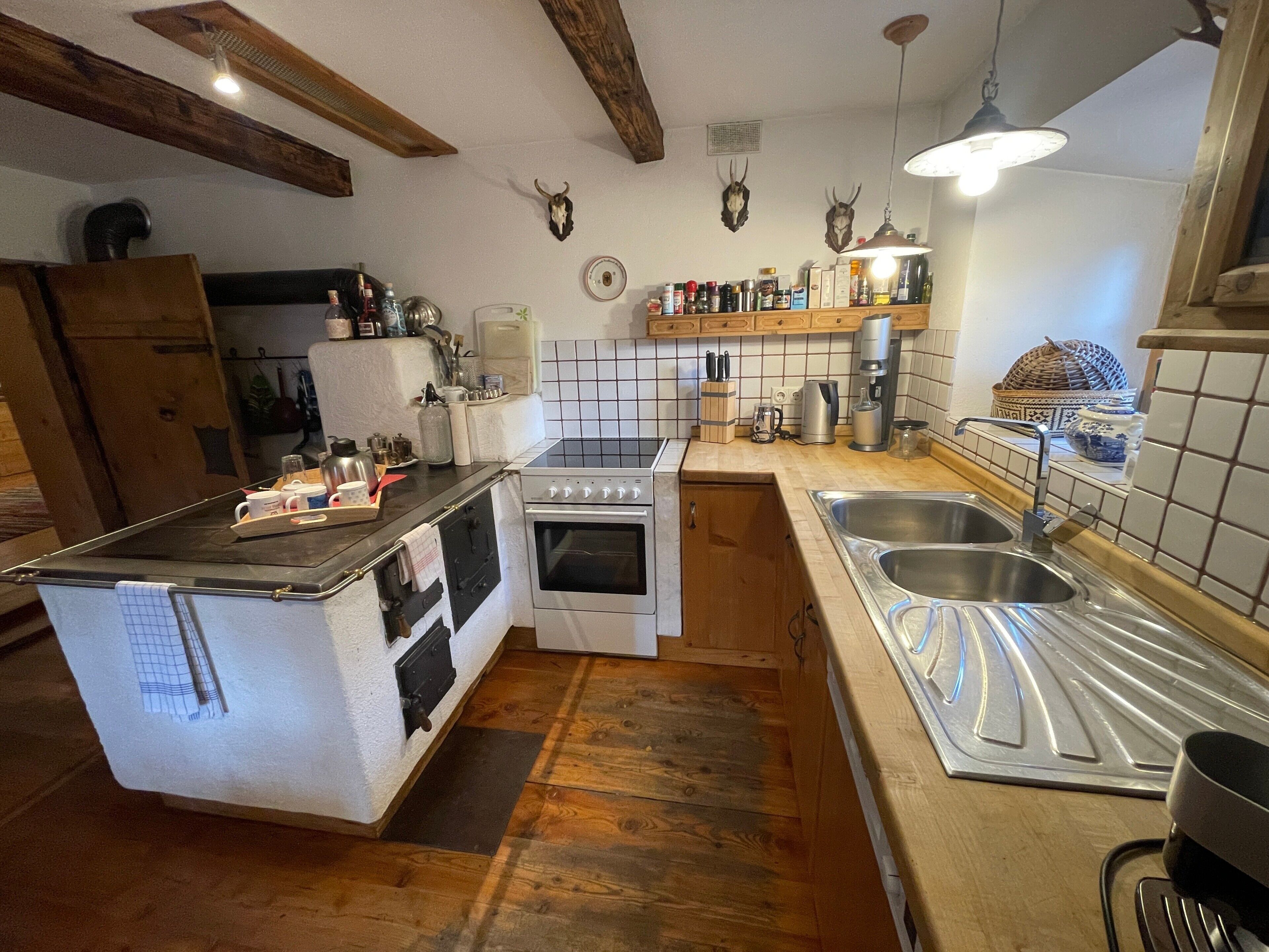 Køleskab, ovn, kogeplade, opvaskemaskine