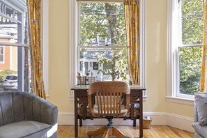 1 Schlafzimmer, Schreibtisch, Bügeleisen/Bügelbrett, WLAN