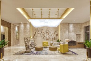 Lobby sitting area - Mercure Mactan Cebu (Lapu-Lapu)
