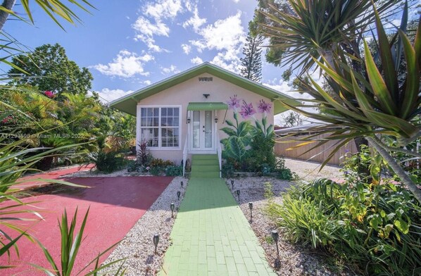 Exterior - Miami Villa (Miami)