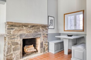 Outdoor dining - Bright West Village 2BR w/ W/D & Roof, nr Pier 46, by Blueground (Downtown)