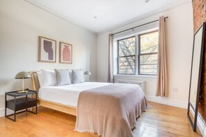 2 Schlafzimmer, Bügeleisen/Bügelbrett, WLAN, Bettwäsche