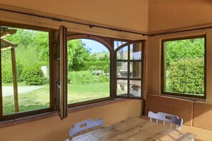Dining - Nice cottage ideal for couples, large enclosed garden with private pool. Pets are welcome. Bucine is (Bucine)