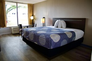 Zimmer, 1 King-Bett, Nichtraucher, Kühlschrank und Mikrowelle