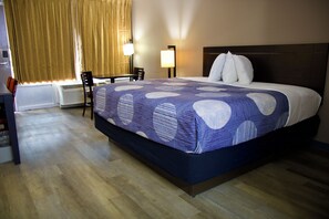 Habitación individual Elite | Escritorio, wifi y ropa de cama