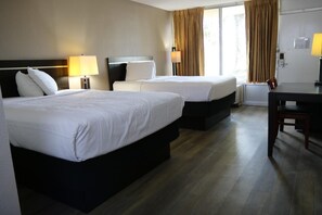 Double Room (Queen)