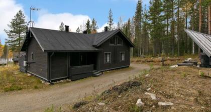 Pyhänkarhu 4 by Interhome