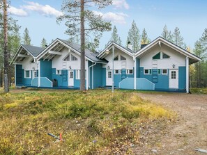 Inside other - Isokurunpuisto a 2 by Interhome (Pelkosenniemi)