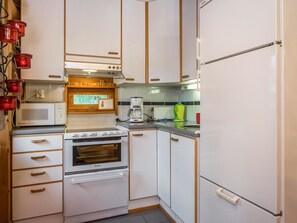 Frigorífic, microones i rentaplats 