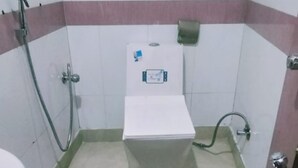 Buồng tắm vòi sen, vòi sen phun mưa, đồ dùng nhà tắm miễn phí 