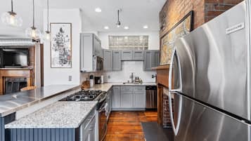 Fridge, microwave, oven, dishwasher