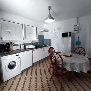 Private kitchen - Quiet house near Domino market (Saint-Georges-d'Oléron)