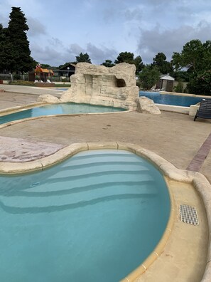 Outdoor pool - Bungalow 6 people Domaine les Muriers for rent (Vendres)