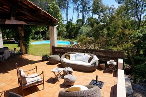 Terrace/patio - Holiday home in Lorgues with private pool (Lorgues)