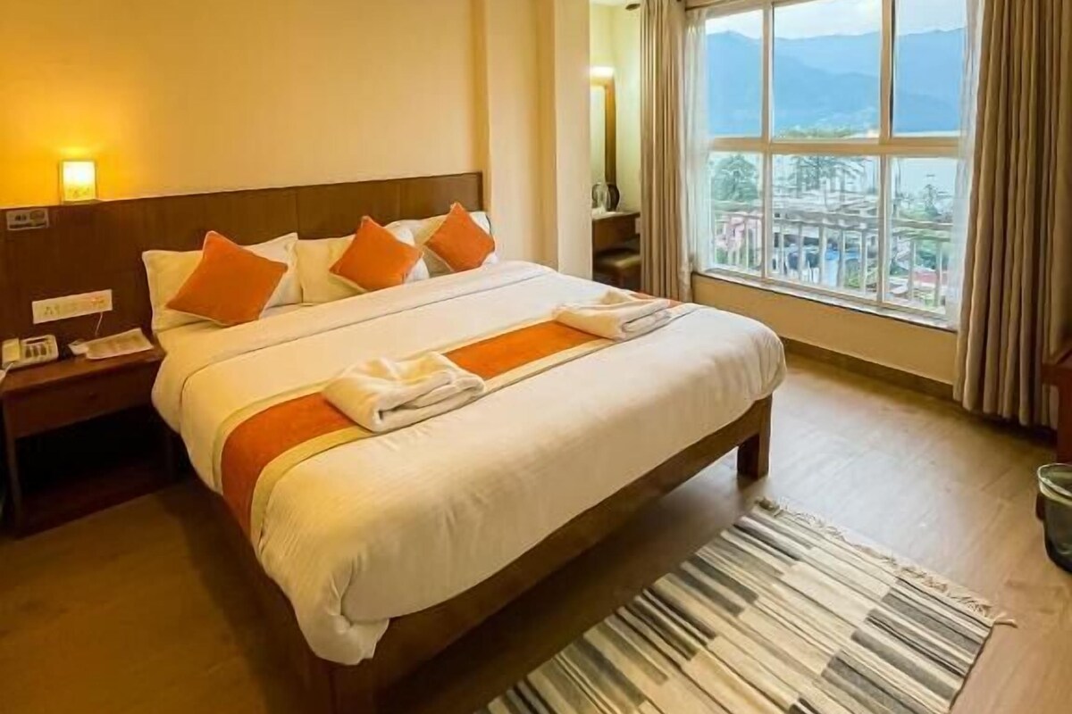 WiFi (free), bed sheets