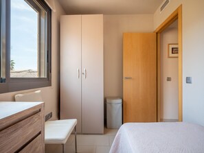 3 habitaciones y ropa de cama