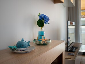 Interior - Ground Floor Apartment with WiFi, AC, Terrace, Pool, and Parking near Beach (Torredembarra)